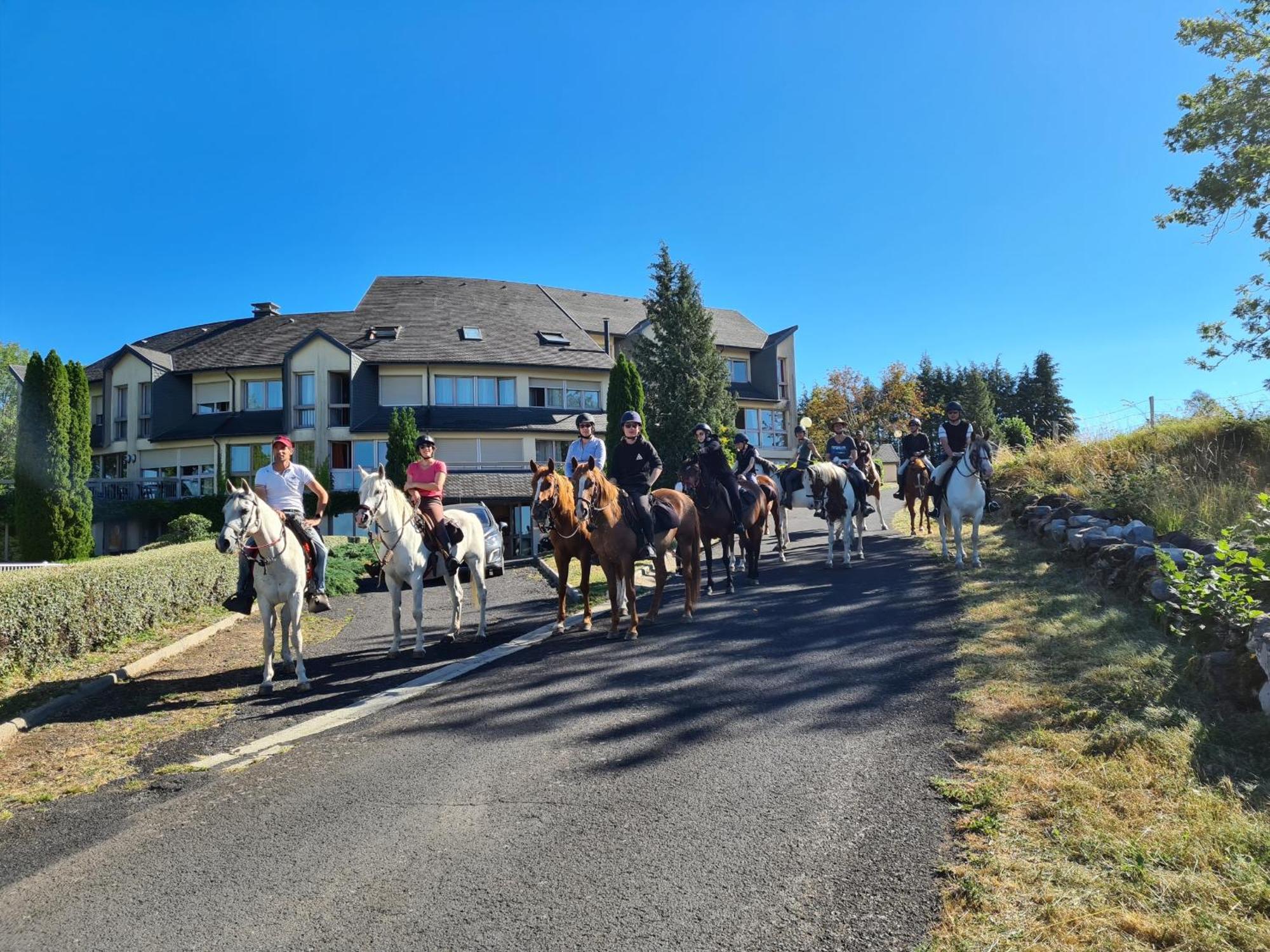 Bastide Du Cantal Salers Ruang foto